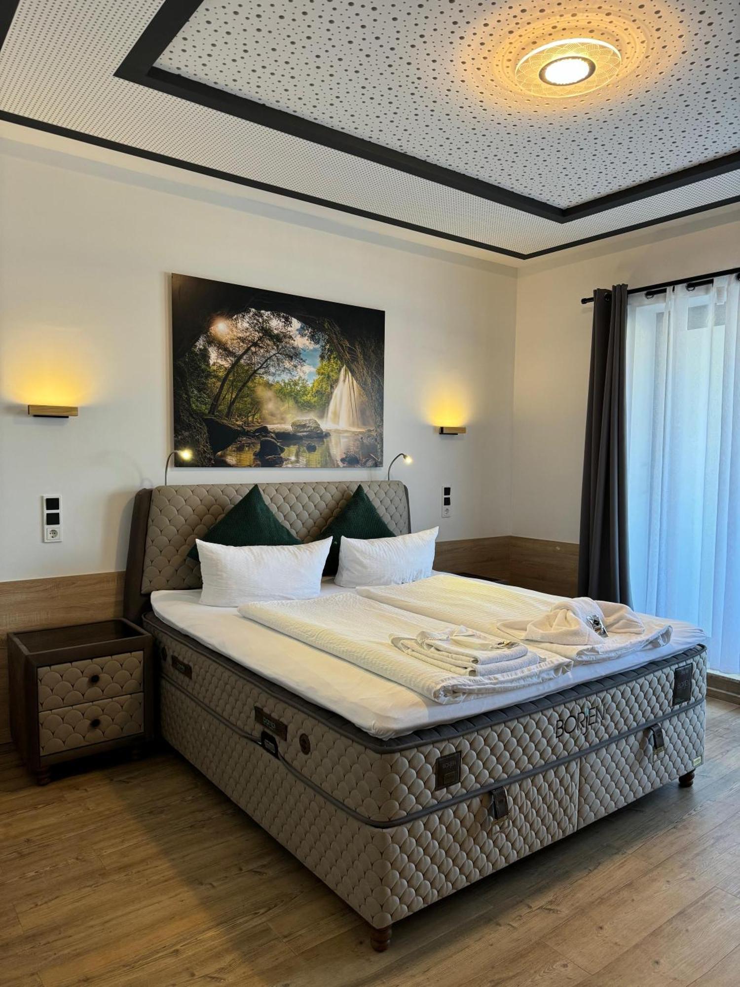 Hotel Montenegro Worms Exterior foto